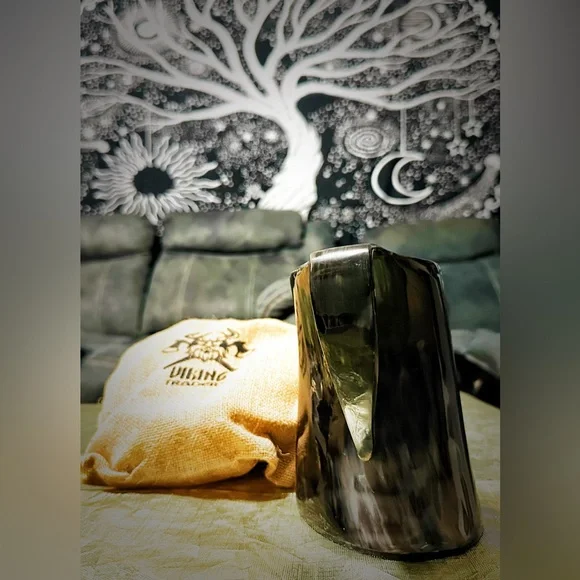 Black Viking Drinking Horn Mug large - Picture 11 of 12